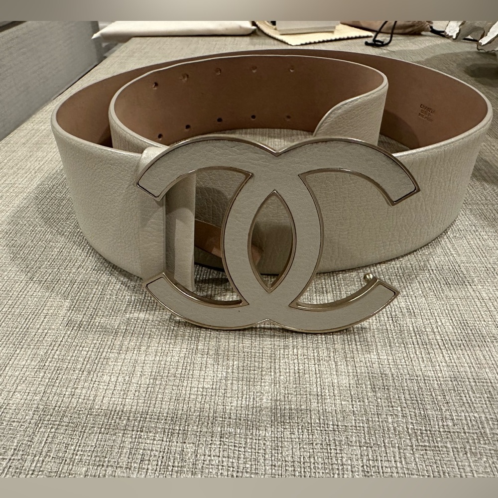 CHANEL Signature Leather Belt